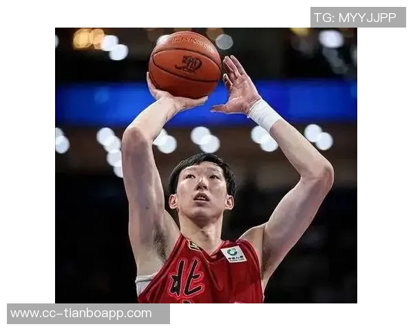 周琦眼伤需持续观察伤情较去年明显减轻恢复希望增大